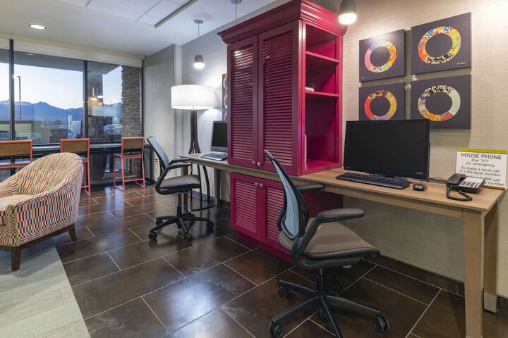 Business Center 37 of 37