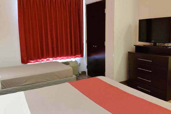 Room 28 of 32