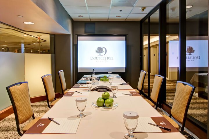 DoubleTree by Hilton Hotel Toronto Downtown