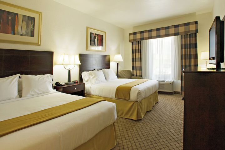 Holiday Inn Express & Suites Childress by IHG