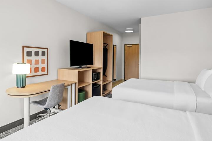 Spark by Hilton Garland Dallas East