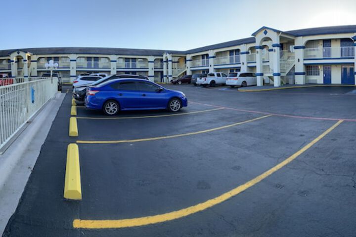 Hotel 4 of 26