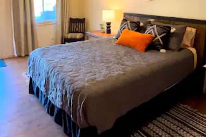 Room 32 of 155