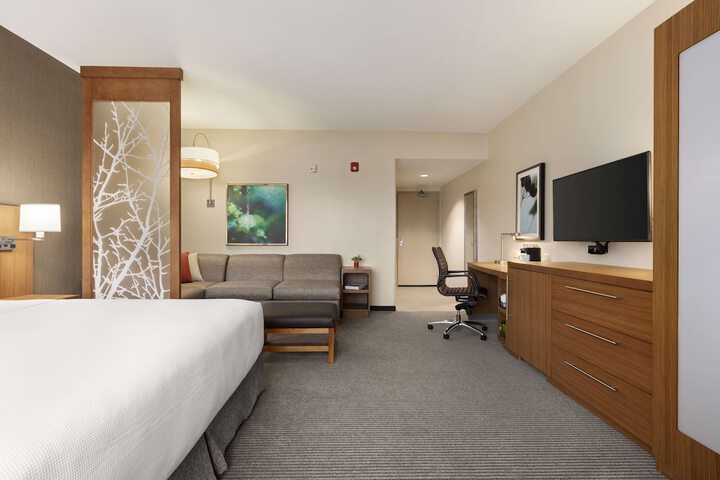 Room 17 of 41