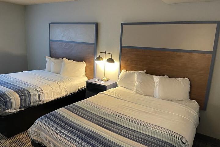 Room 83 of 111