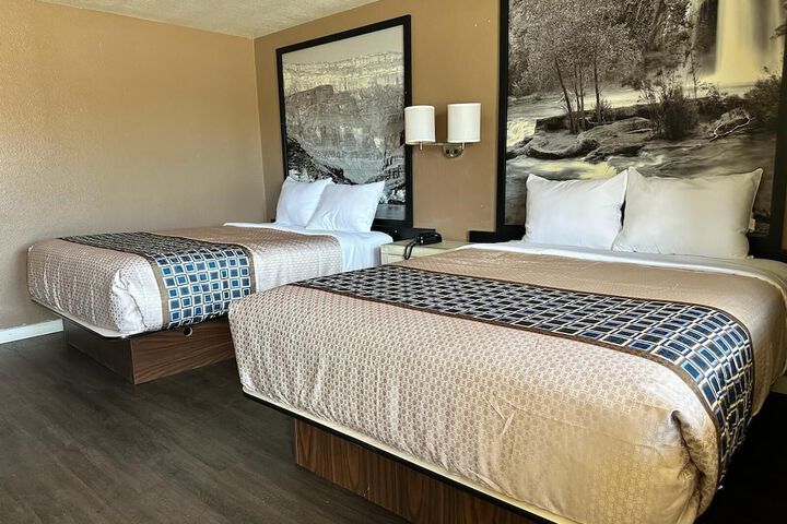 Room 27 of 28