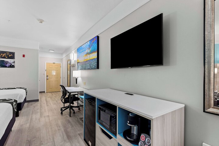 Room 84 of 115
