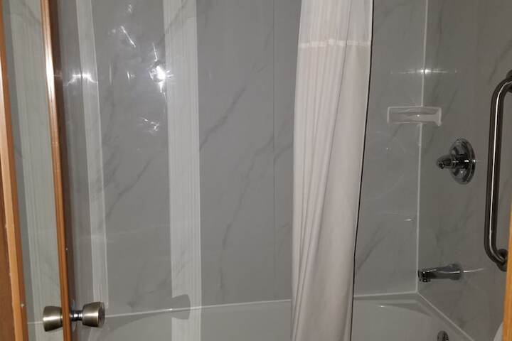 Room 15 of 35