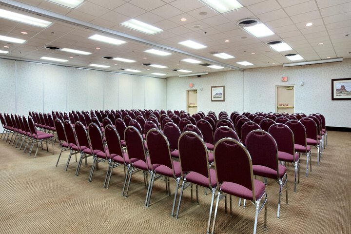 Ramada by Wyndham Reno Hotel and Casino