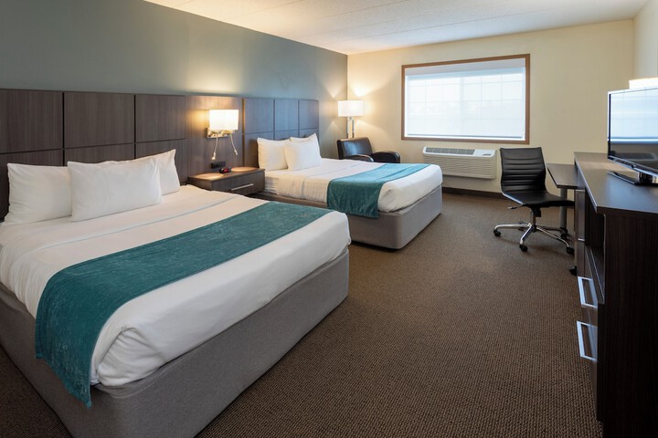 Paynesville Inn & Suites