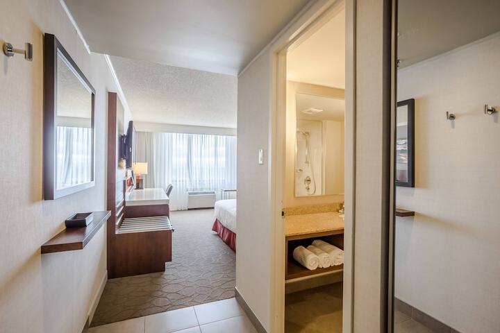 Room 22 of 46