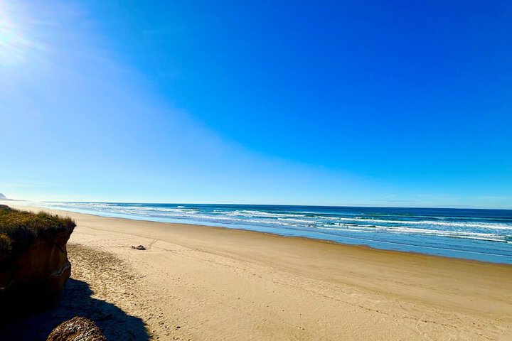 Tillicum Beach Motel (Deanes Oceanfront Lodge)