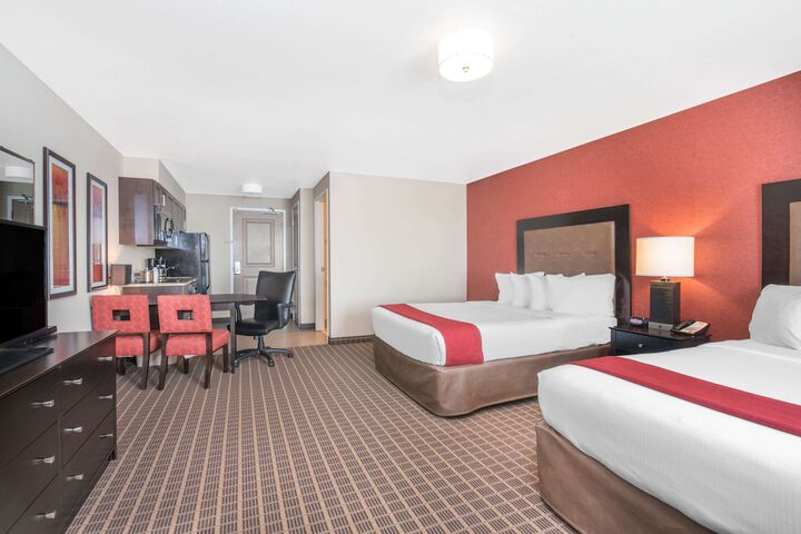 Hawthorn Extended Stay by Wyndham Dickinson
