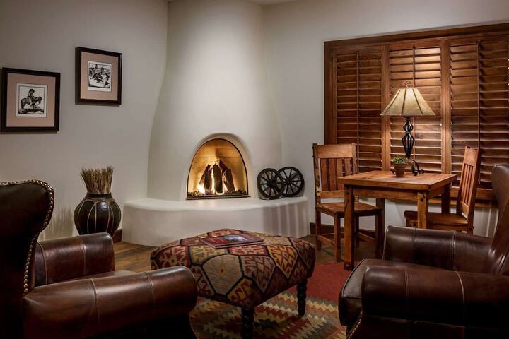 Hermosa Inn