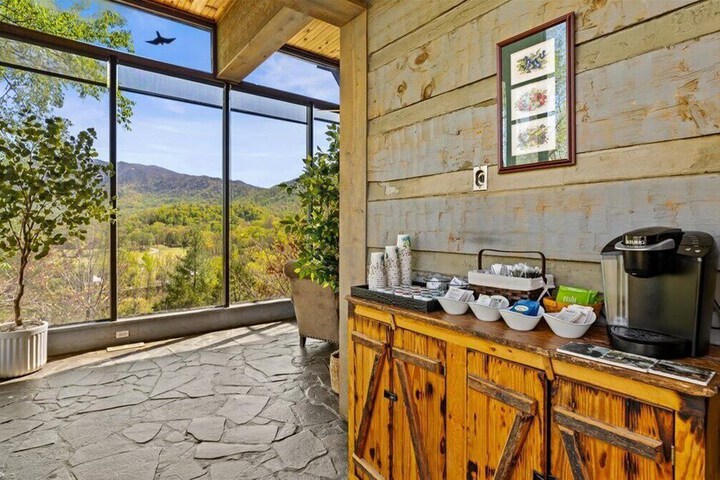 Laurel Valley Mountain Retreat