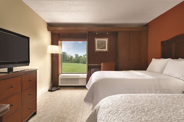 Room 21 of 32