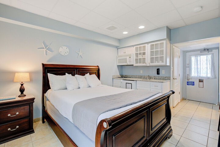 Room 222 of 334