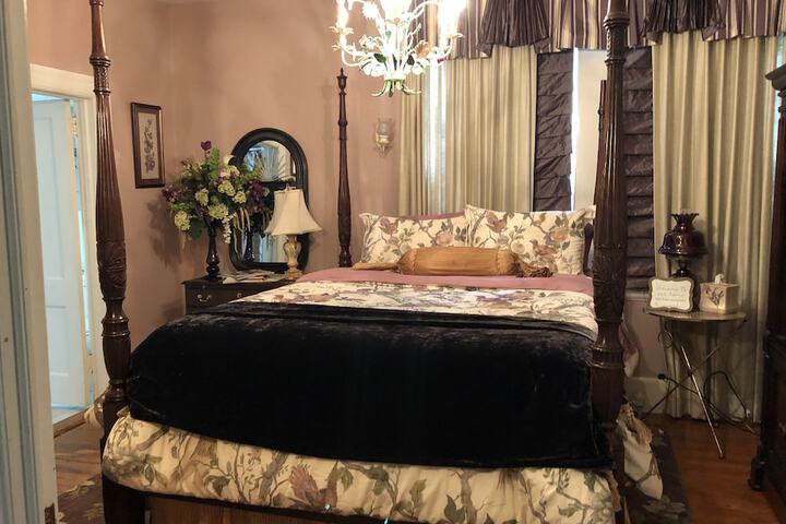 Room 22 of 32