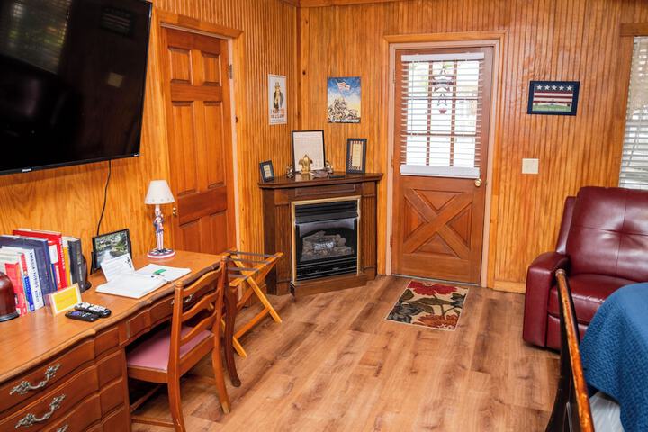 Mountain Aire Cottages Inn & Glamping