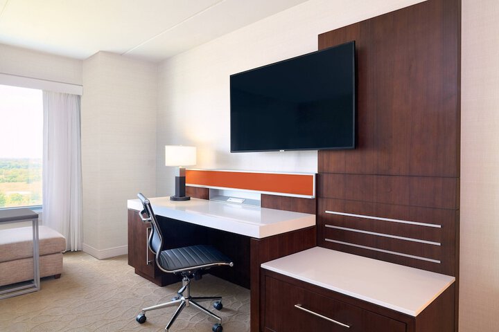 Room 9 of 48