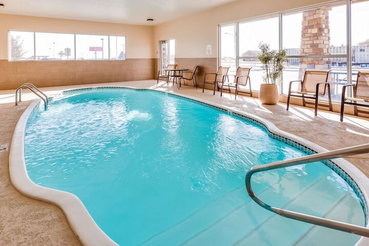 Pool 4 of 24