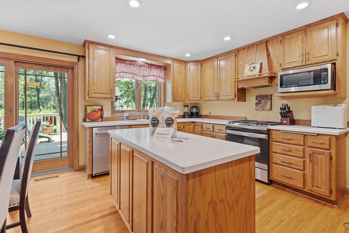 North Oaks Estate