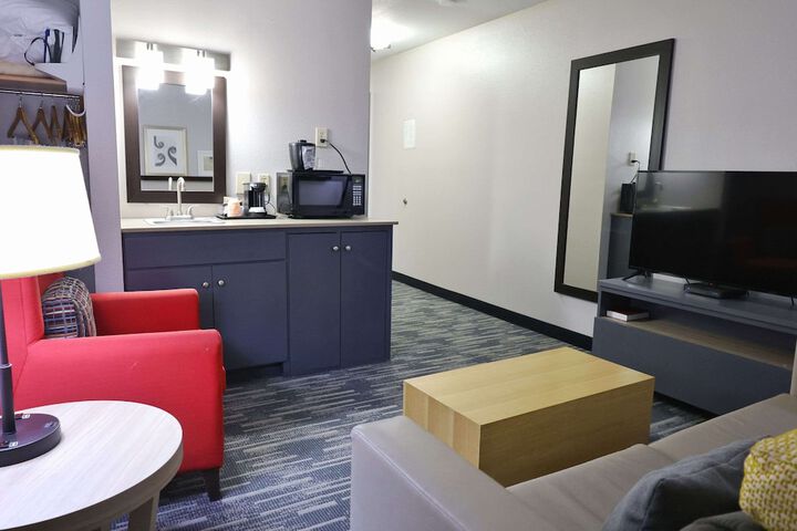 Country Inn & Suites by Radisson Sparta, WI