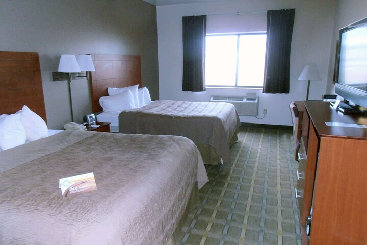 Room 18 of 25