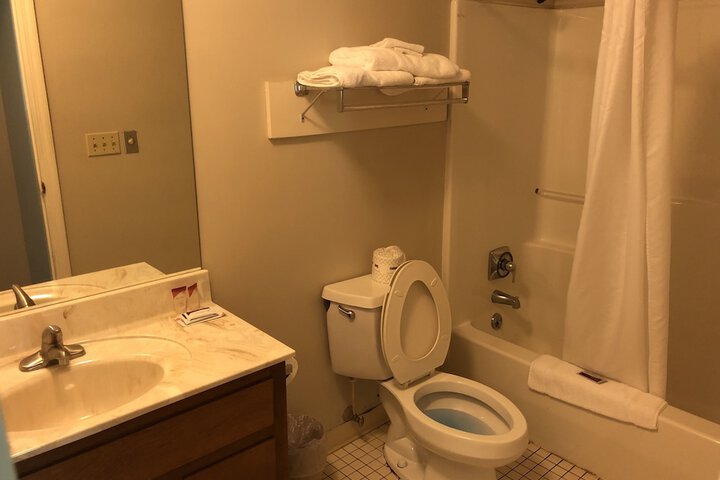 Room 20 of 28
