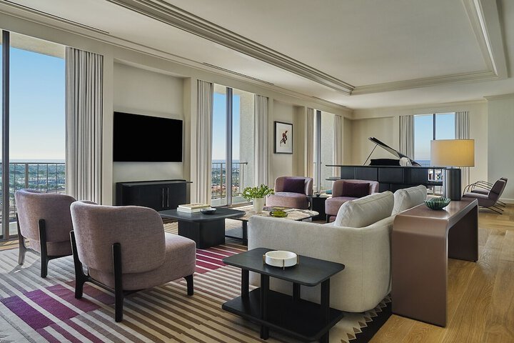 Room 30 of 105