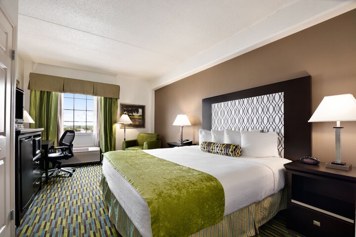 Room 22 of 50