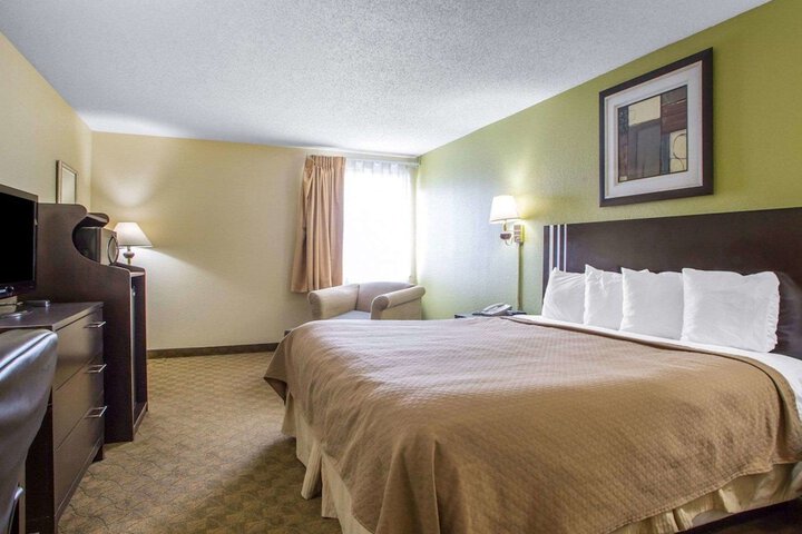 Room 14 of 30