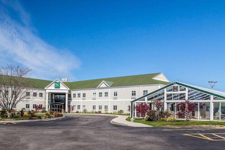 Quality Inn & Suites Middletown - Newport
