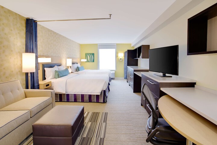 Room 10 of 26