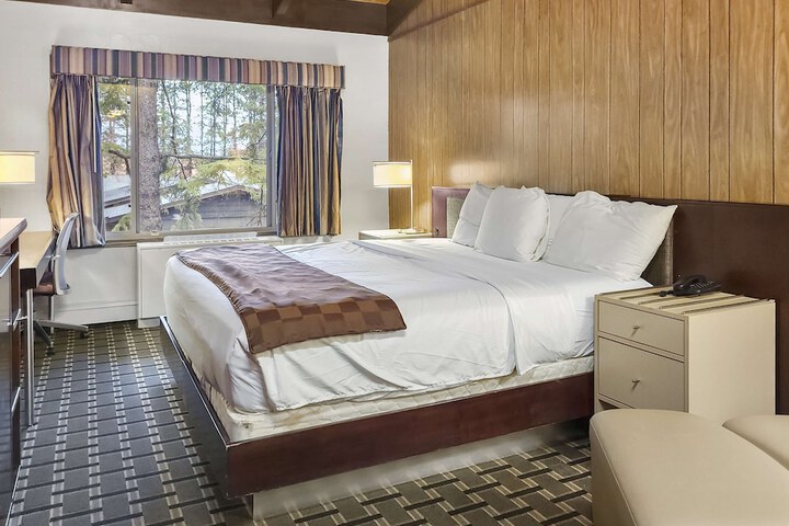 Room 14 of 26