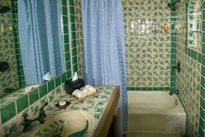 Room 12 of 31