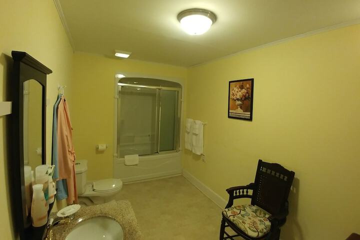 Room 10 of 35