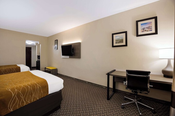 Room 22 of 48