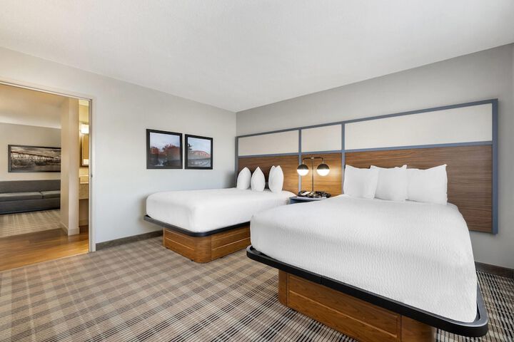 AmericInn by Wyndham Valley City - Conference Center