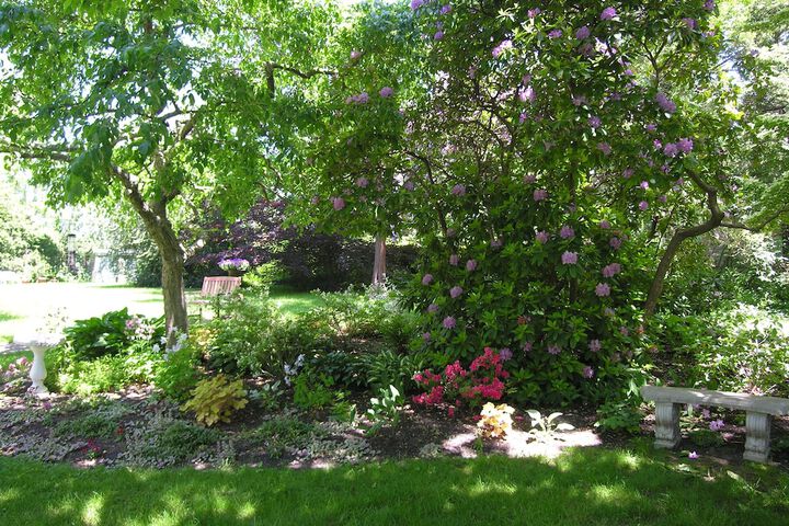 Delano Homestead Bed & Breakfast