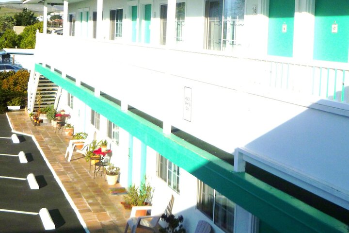 Hotel 6 of 37