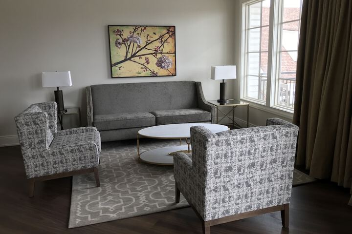 Room 43 of 60