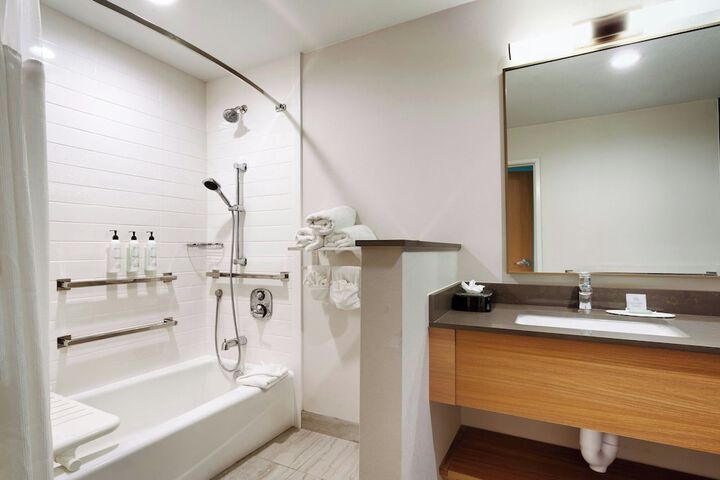 Fairfield by Marriott Inn & Suites Houston League City