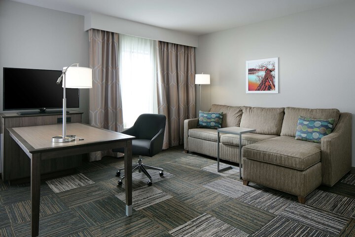 Hampton Inn & Suites Minooka