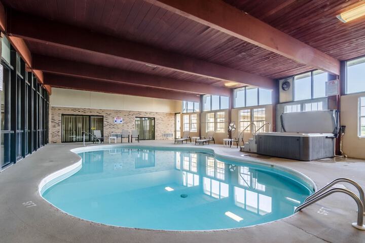 Pool 6 of 163