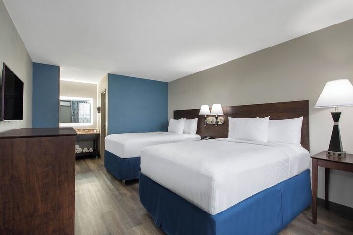 Room 18 of 25