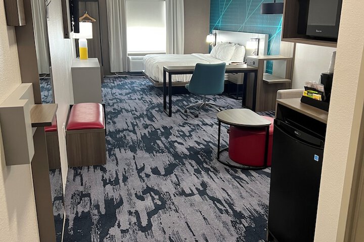 Room 42 of 58