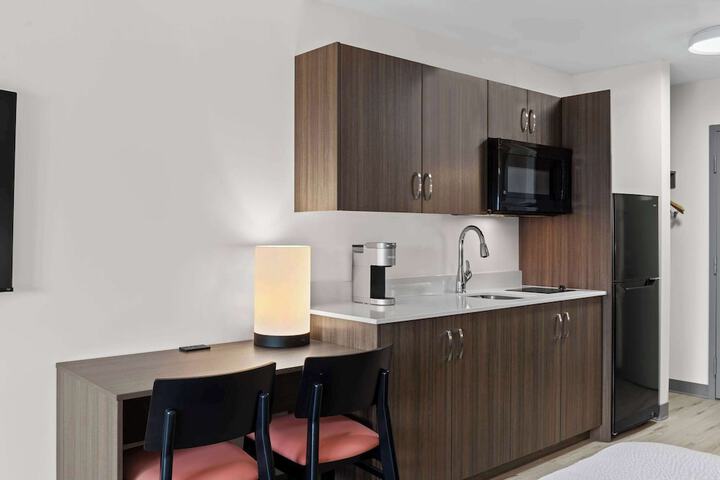 Days Inn by Wyndham Steinbach