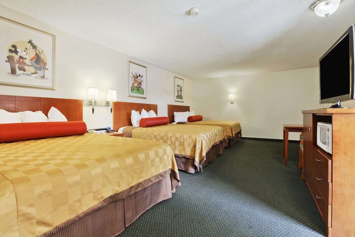 Room 15 of 29