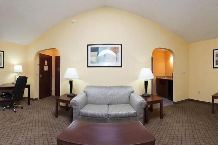 Room 23 of 64